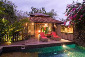 Enjoy the tropical evenings around the pool and poolhouse