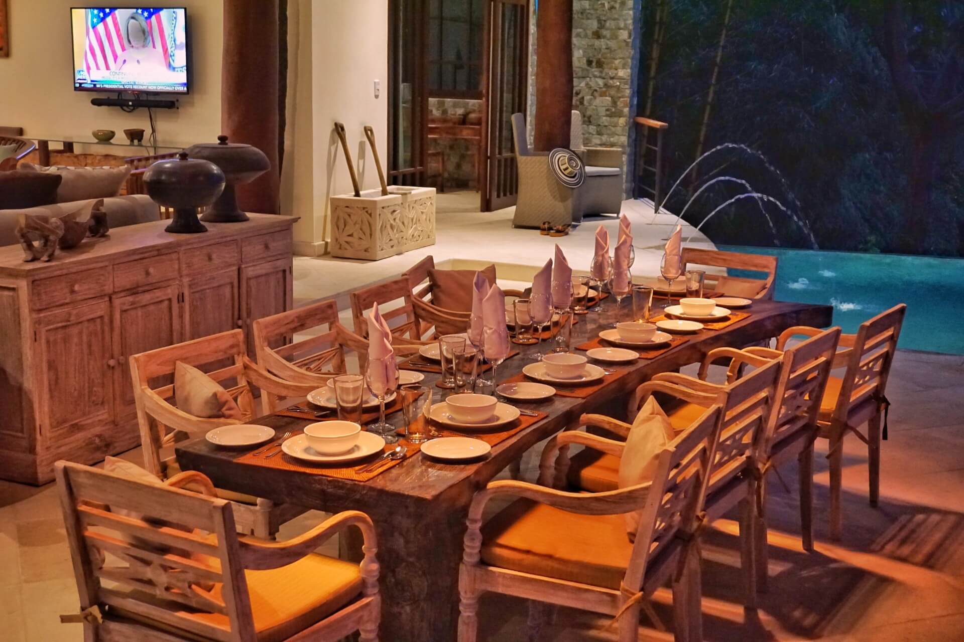The-Tree-House-Manuel-Antonio-Costa-Rica-Dining-Table